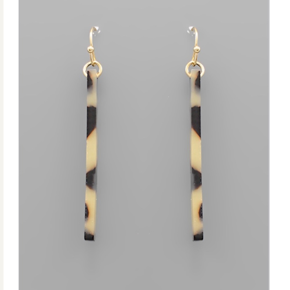 Light tortoise acrylic bar earrings